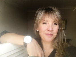 Dr Nathalie Van Meurs