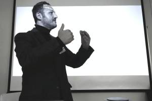 Dr Claudio Morrison
